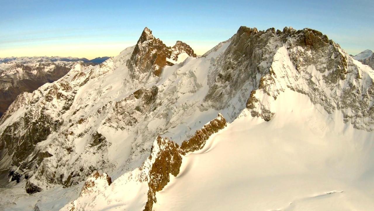 L'Ecrin Alpin - Somptueux 4 Pieces Neuf Coeur Station Apartment Les Deux Alpes Bagian luar foto